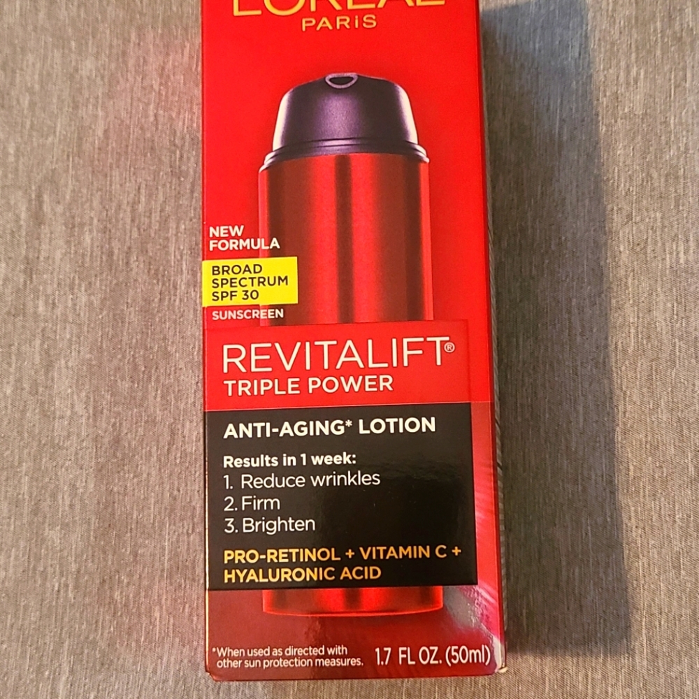 🌟 L'oreal Revitalift Triple Power 🌟